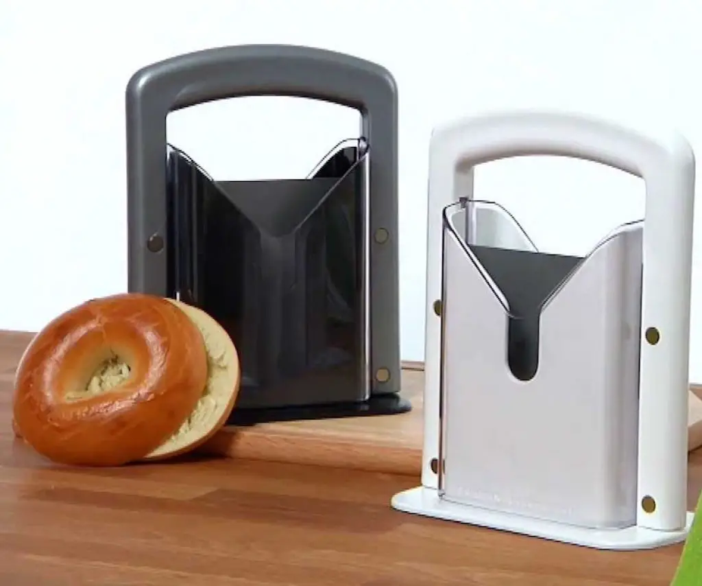 Bagel Guillotine Slicer - What's Goin' On In The Kitchen?