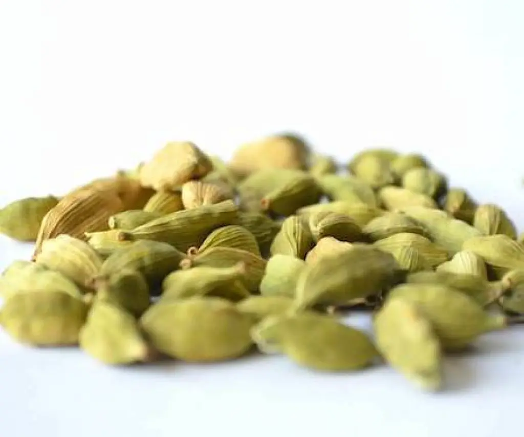 How To Cook With Cardamom Pods